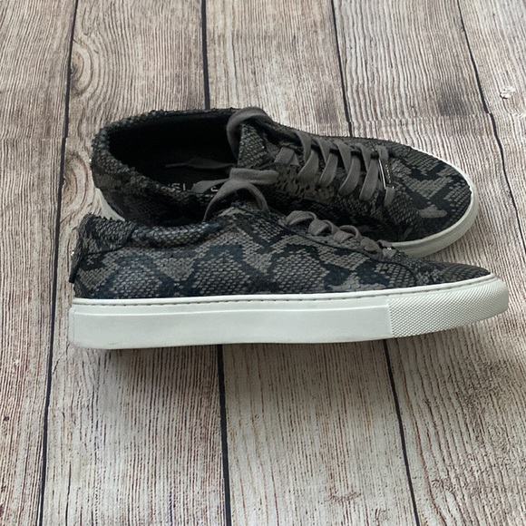 J Slides sneakers/8 - Picture 2 of 6